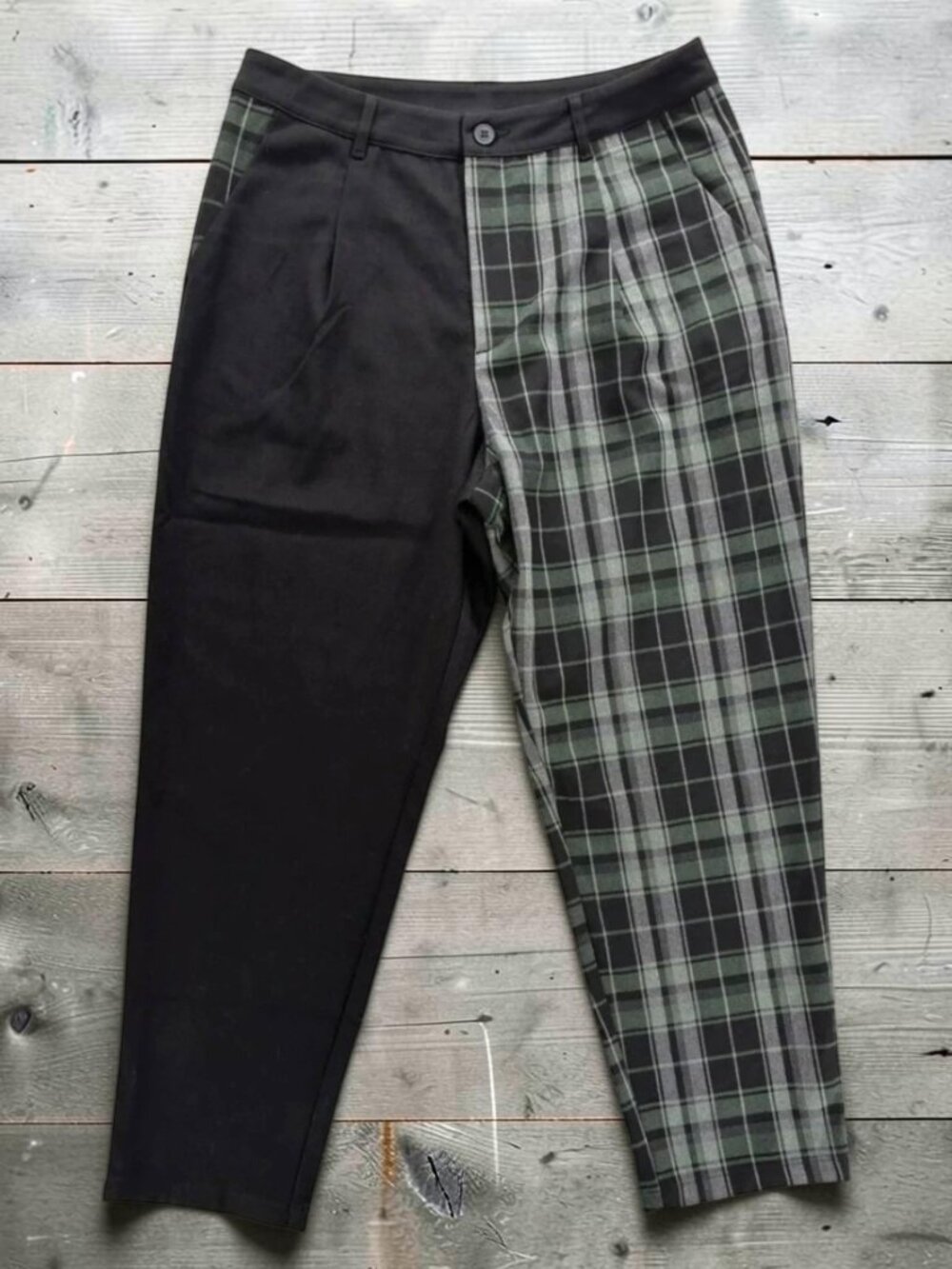2/$50 💥🆕 Disturbia Split Plaid Black Green Twill Gothic Pants | Size 4 | 7552